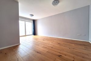 Lounge- click for photo gallery